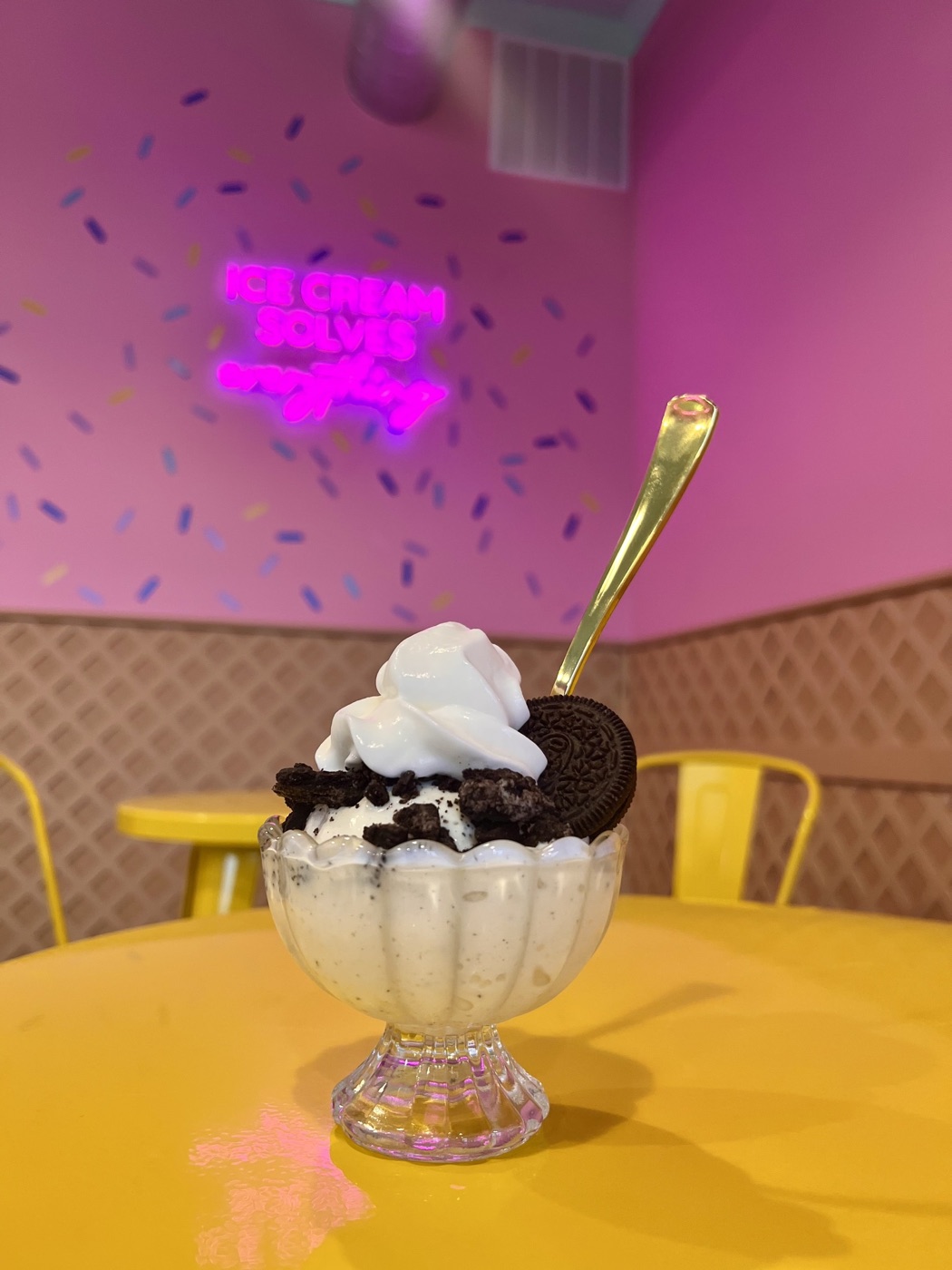 Cookies & cream sundae